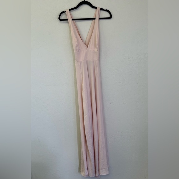 Forever 21 Pale Pink Cross Back‎ Maxi Formal Dress Sz M NWT - Picture 1 of 6